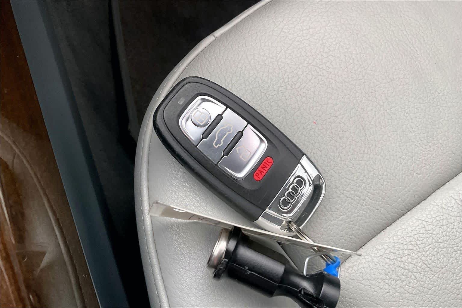 Used 2013 Monsoon Gray Metallic Audi Premium Plus image 14