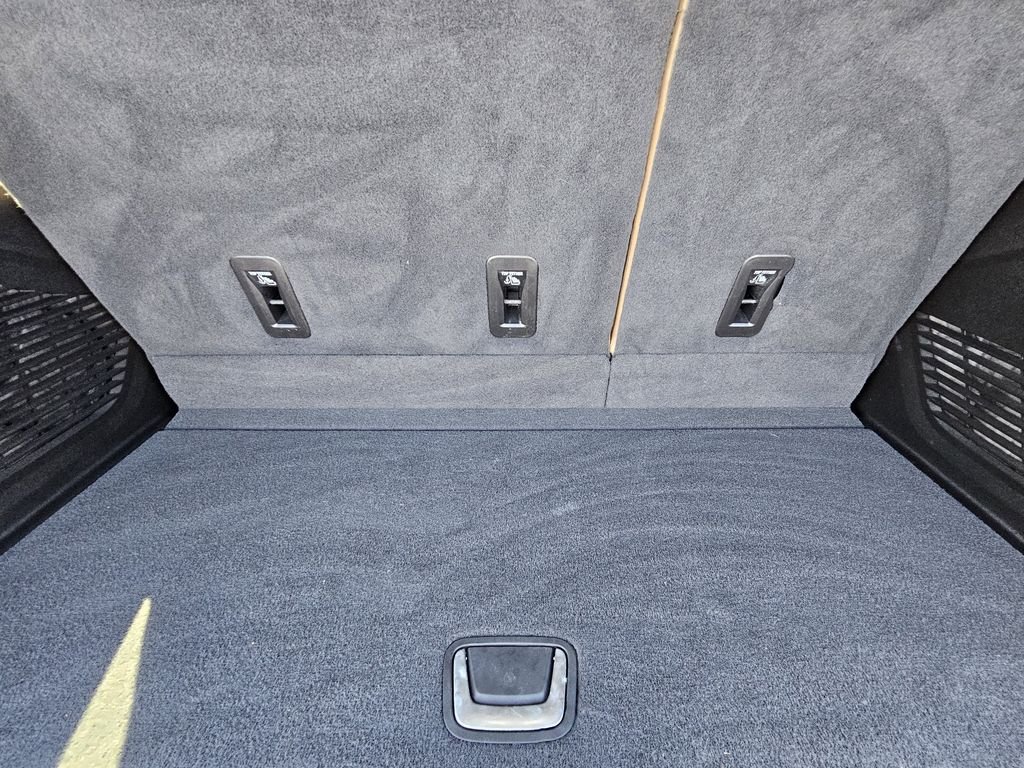 Used 2023 White Chevrolet Premier image 35