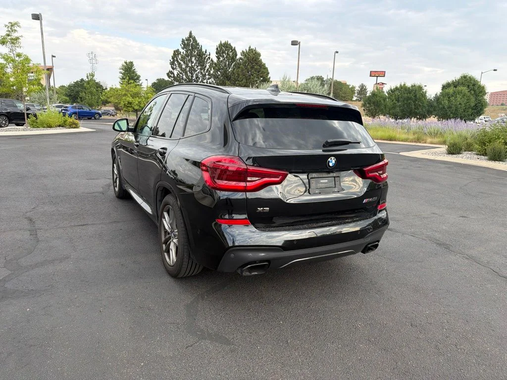 Used 2019 Black BMW M40i image 3