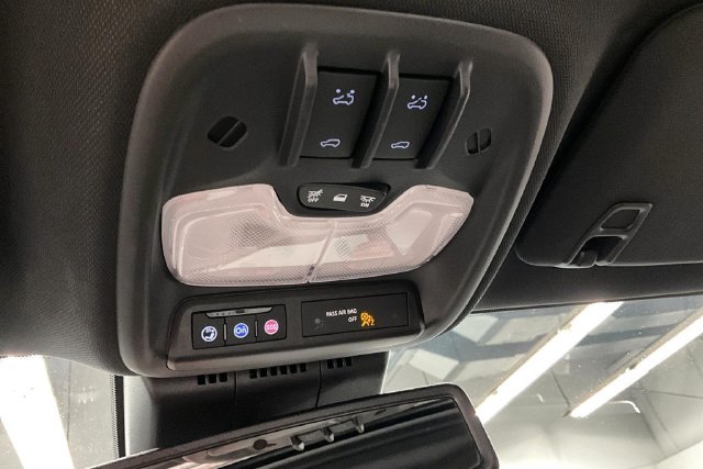 Used 2023 Onyx Black GMC Denali image 39