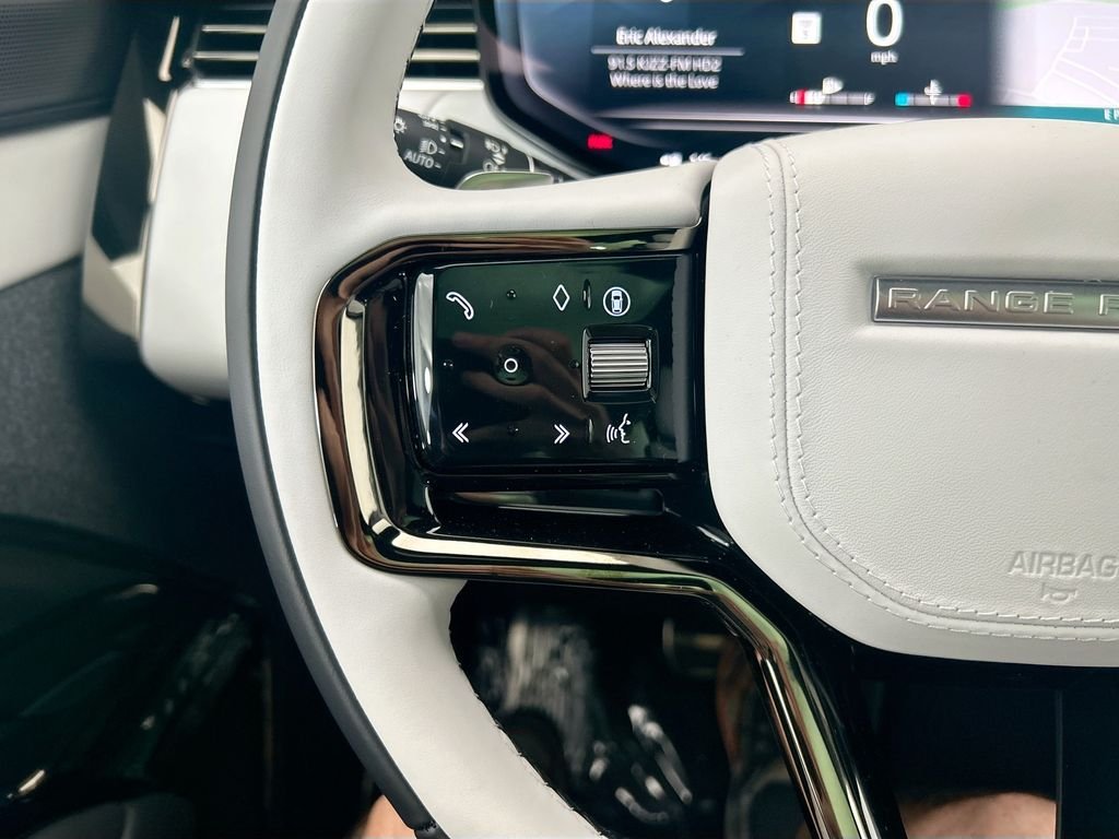 New 2026 Fuji White Land Rover Dynamic SE image 11