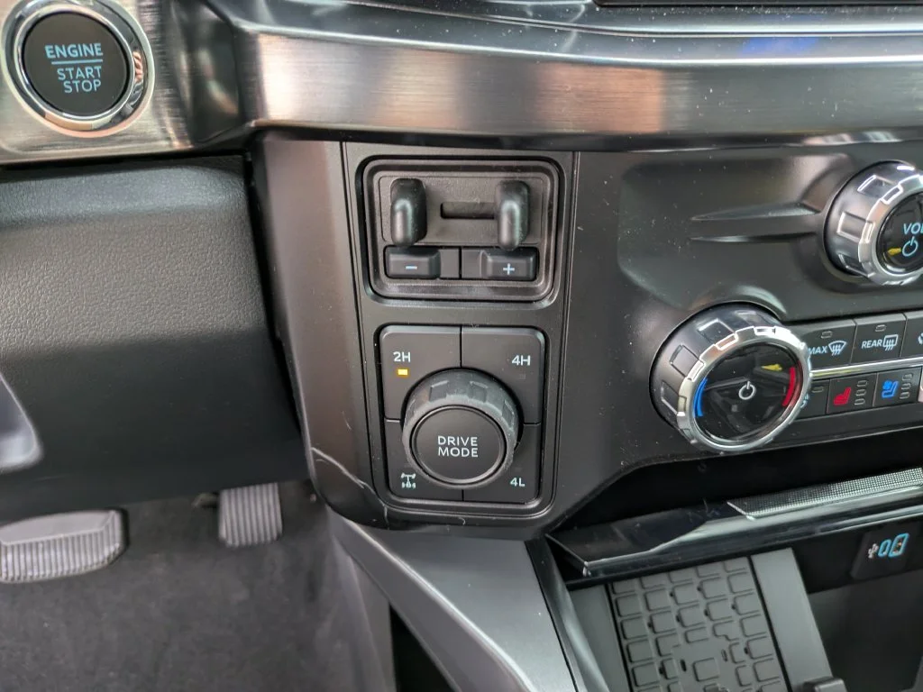 New 2026 Avalanche Ford F-250® Lariat® image 28