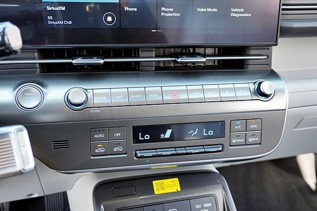 New 2026 White Hyundai SEL Premium FWD image 30