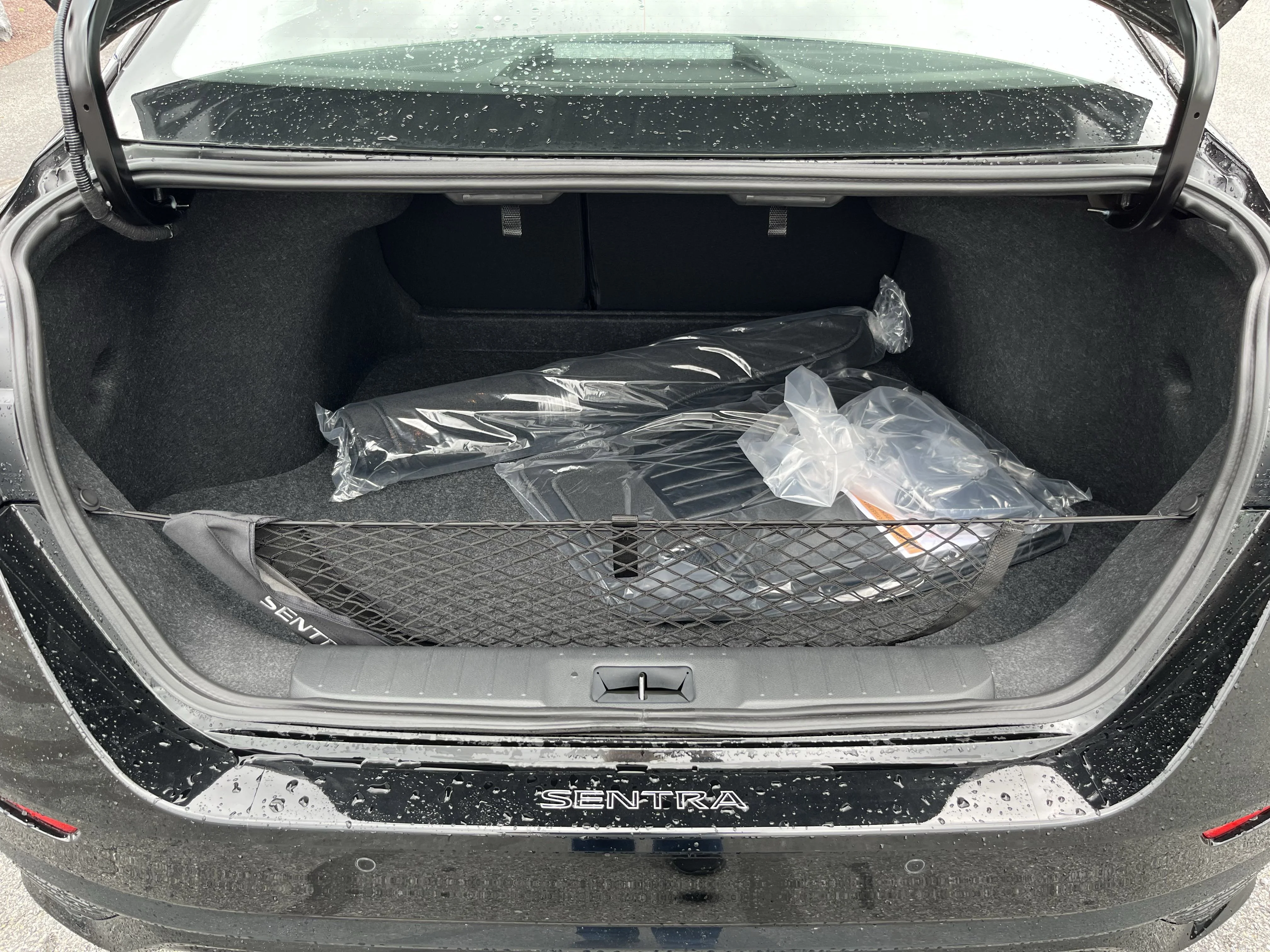 2025 Nissan Sentra SR - Photo 5