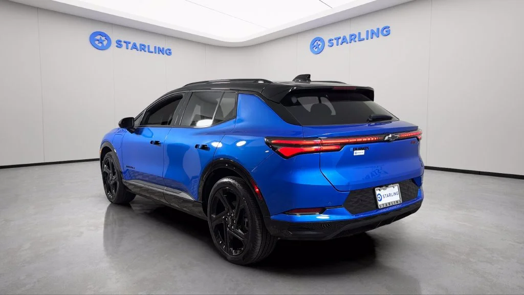 Used 2025 Riptide Blue Metallic Chevrolet RS image 5