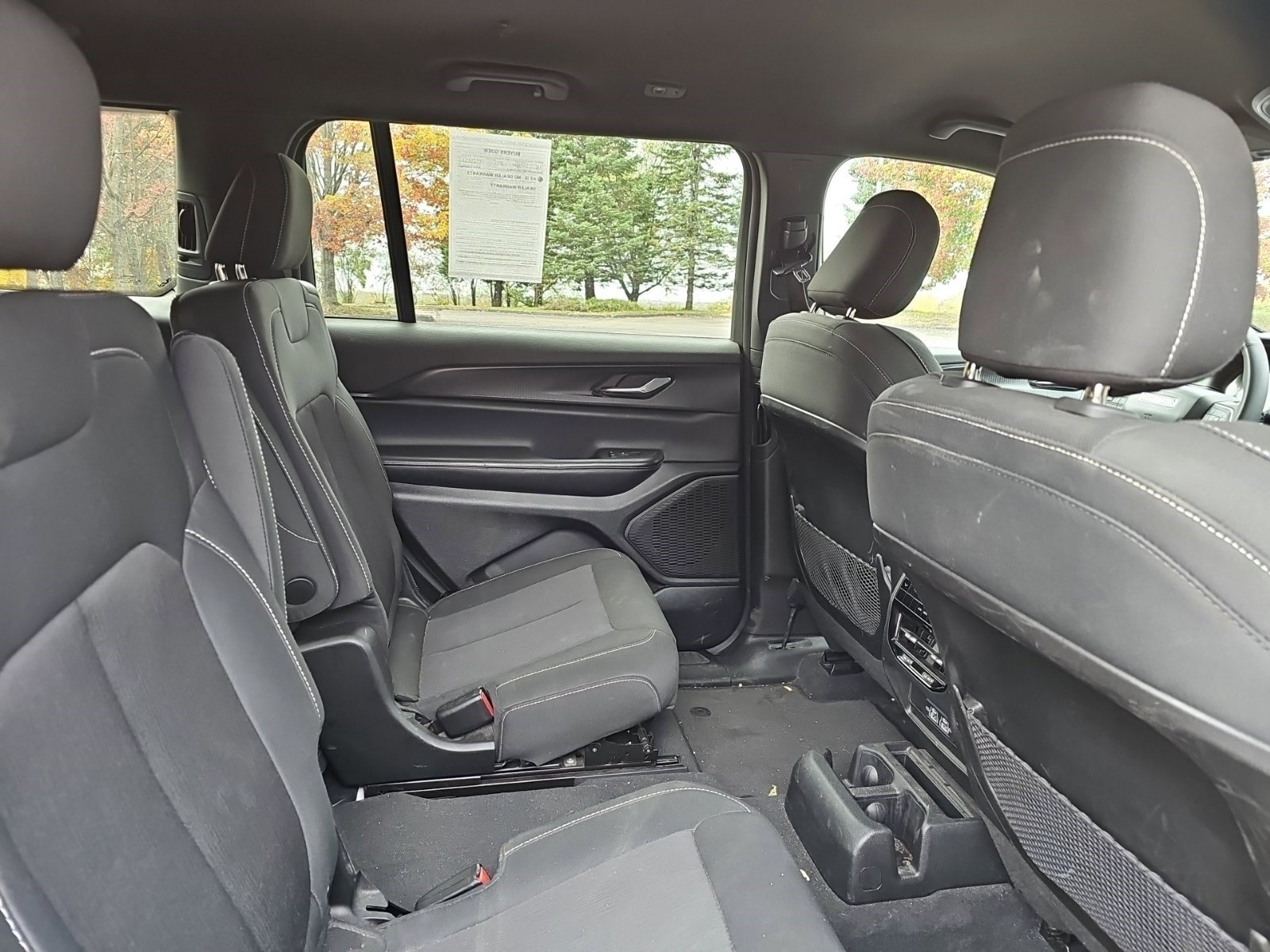 Certified Used 2025 Baltic Gray Metallic Clearcoat Jeep Laredo image 13