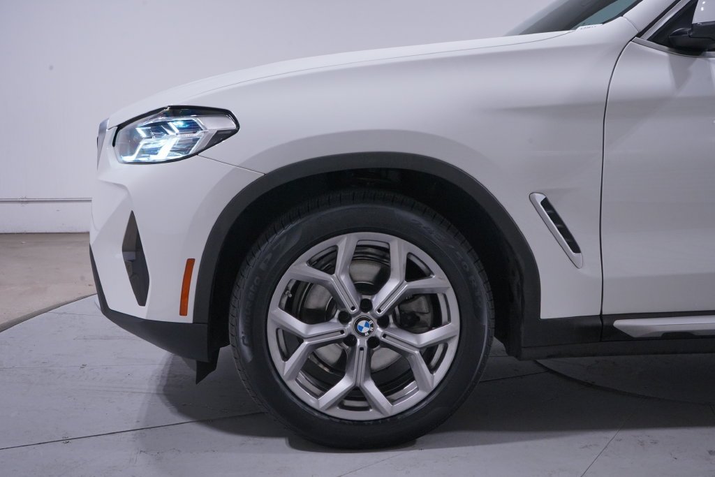 Certified Used 2024 Alpine White BMW sDrive30i image 2