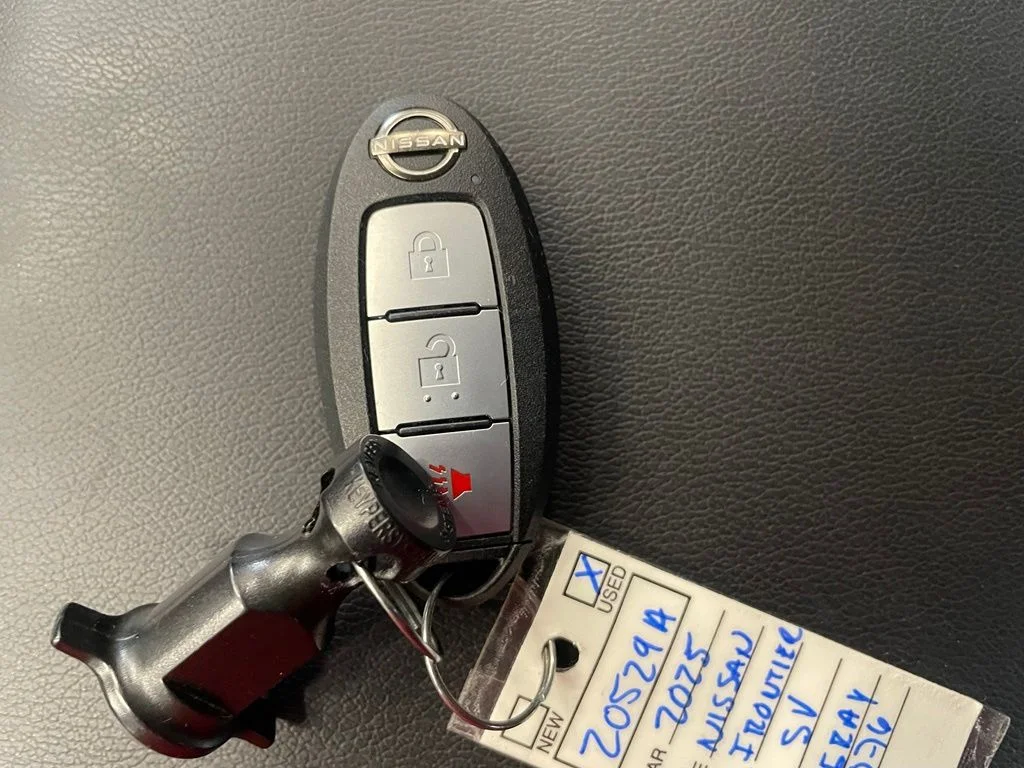 Used 2025 Gray Nissan SV image 18