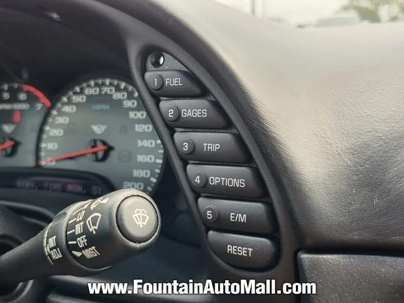 Used 2004 Magnetic Red Metallic CHEVROLET 2DR CPE image 22