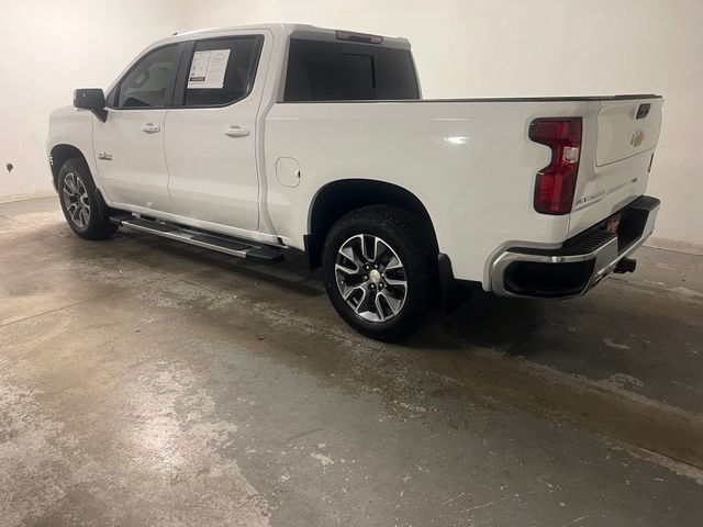 Used 2026 Summit White Chevrolet LT image 6