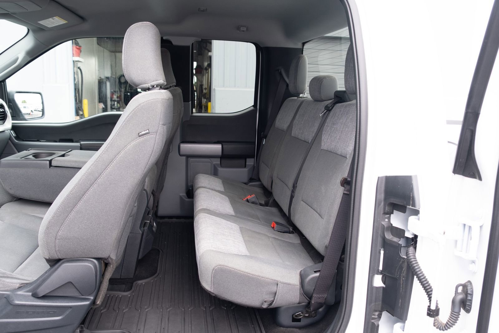 Used 2023  Ford XLT image 13