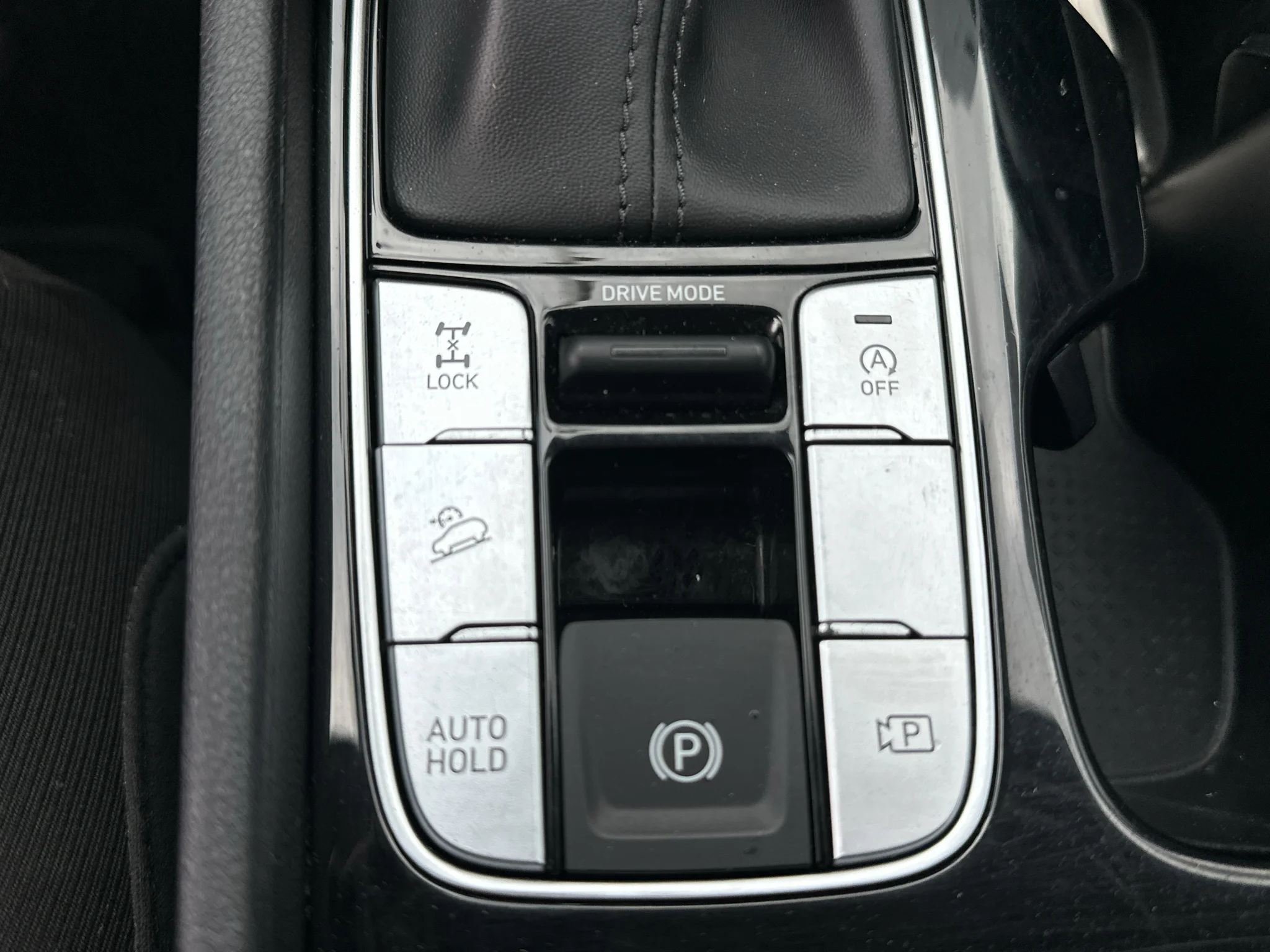 Used 2022 Intense Blue Hyundai SEL image 24