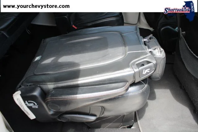 Used 2019 Black Chrysler Touring L image 15