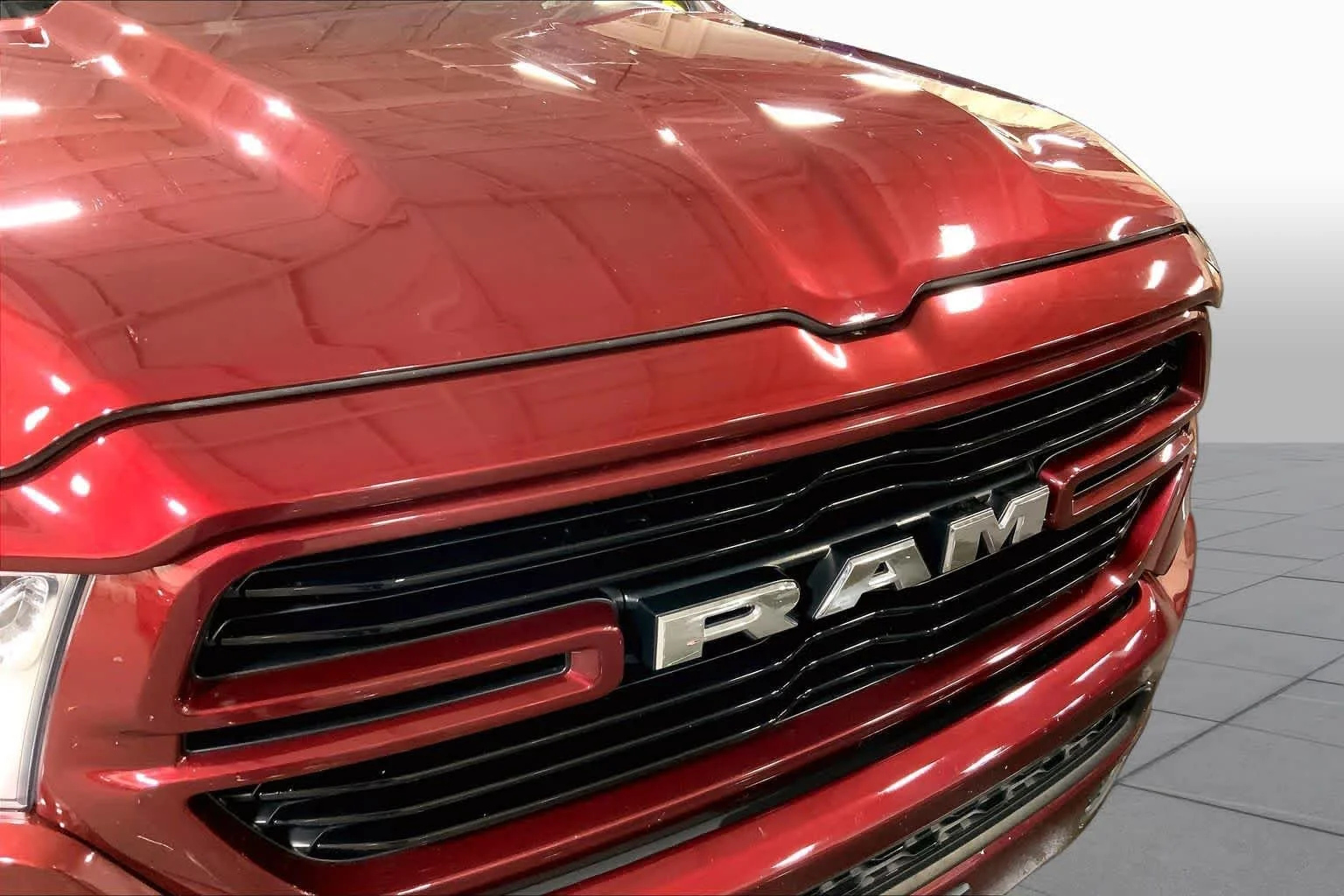 Used 2020 Delmonico Red Pearlcoat Ram Big Horn image 30