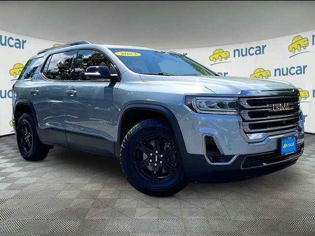 2023 GMC Acadia AT4