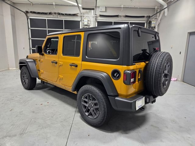 New 2026 Goldilocks Exterior Paint Jeep Sport S image 9