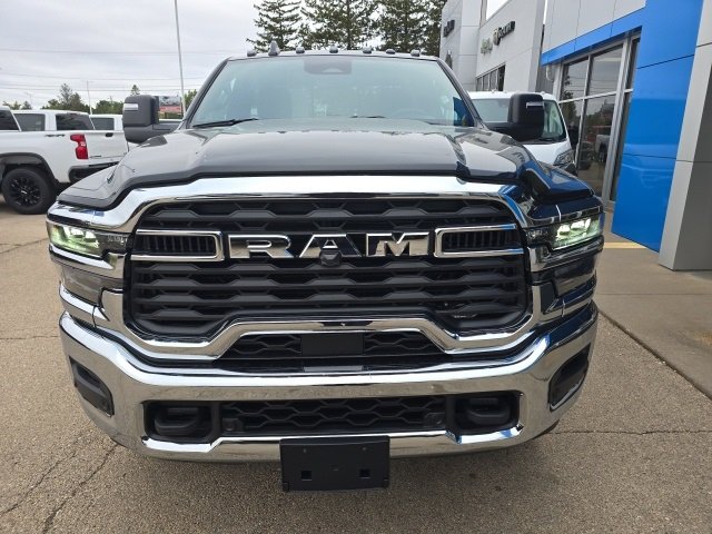 2026 Ram 2500 Tradesman photo 2