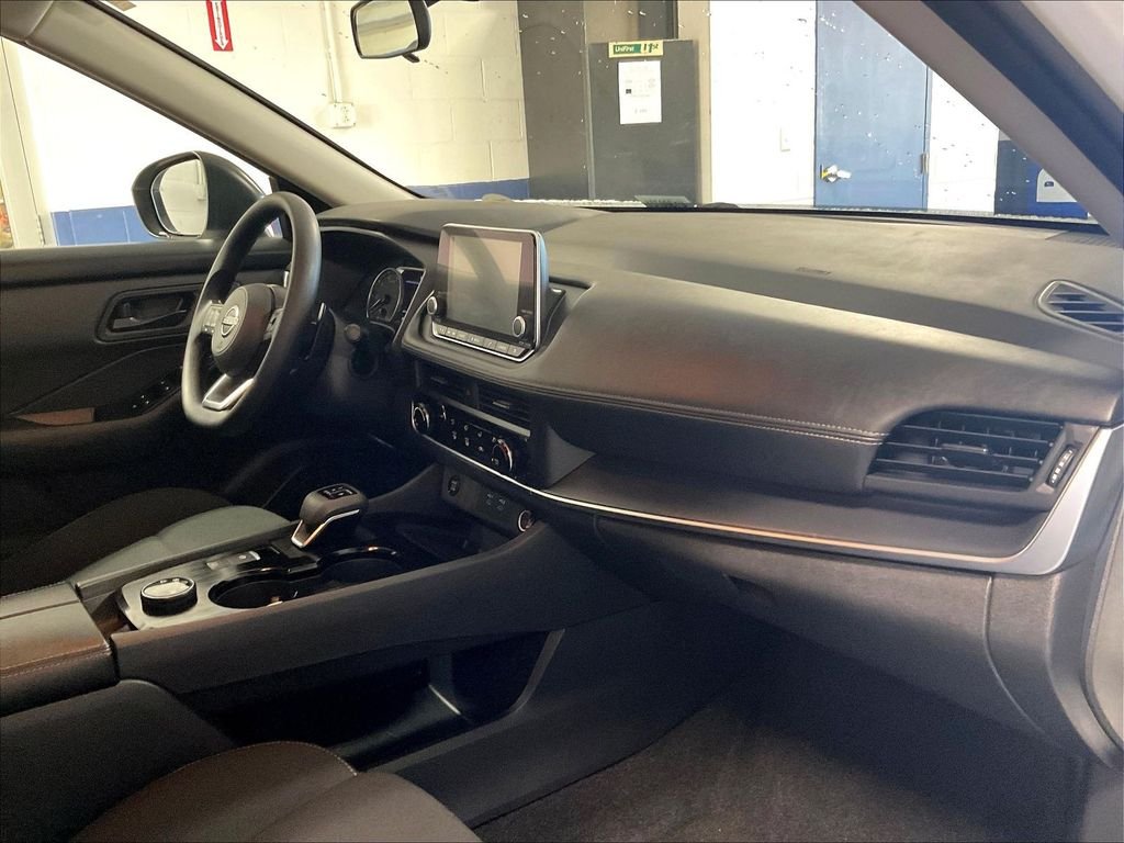 Certified Used 2024 White Nissan S image 14