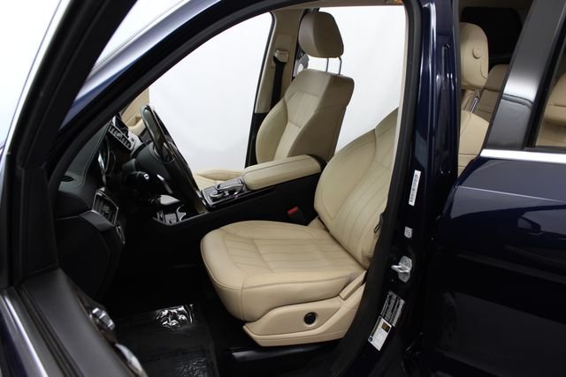 Used 2017  Mercedes-Benz GLS 450 image 17