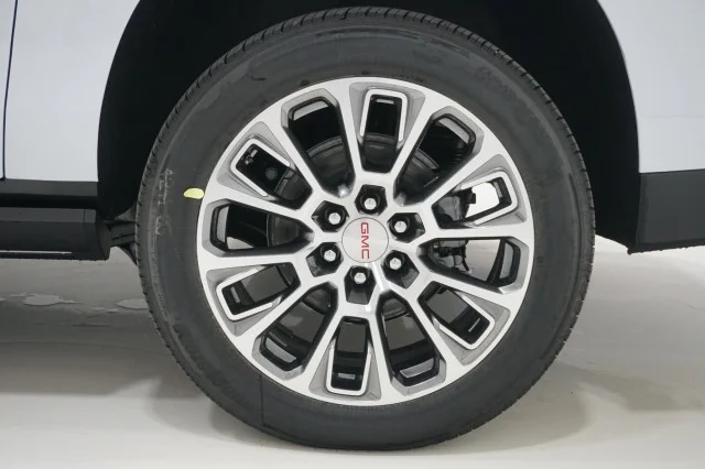 New 2026 Glacier White Tricoat GMC Denali image 11