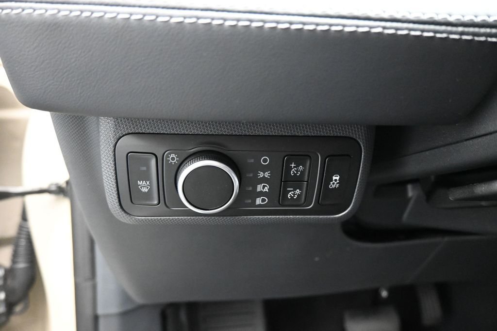 New 2026 Desert Sand Ford Select image 11
