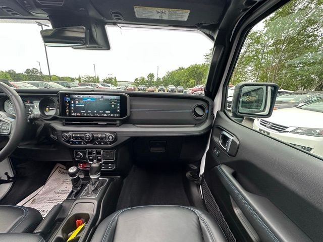 Used 2024 White Jeep Rubicon 4xe image 29