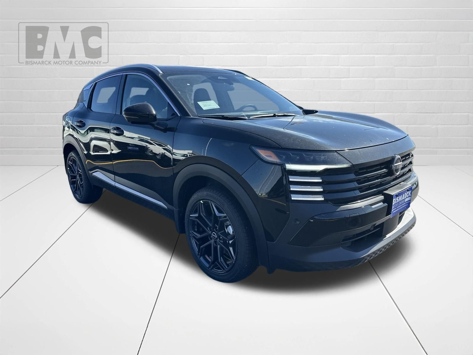 New 2026 Black Nissan SR image 2