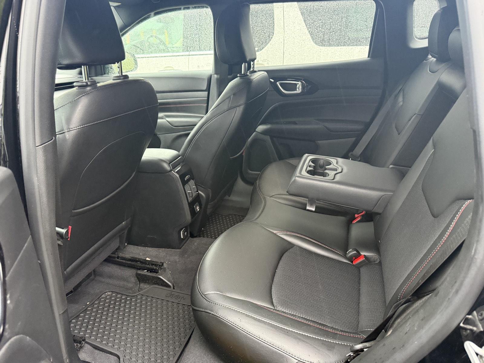 Used 2023 Diamond Black Crystal Pearlcoat Jeep Trailhawk image 7
