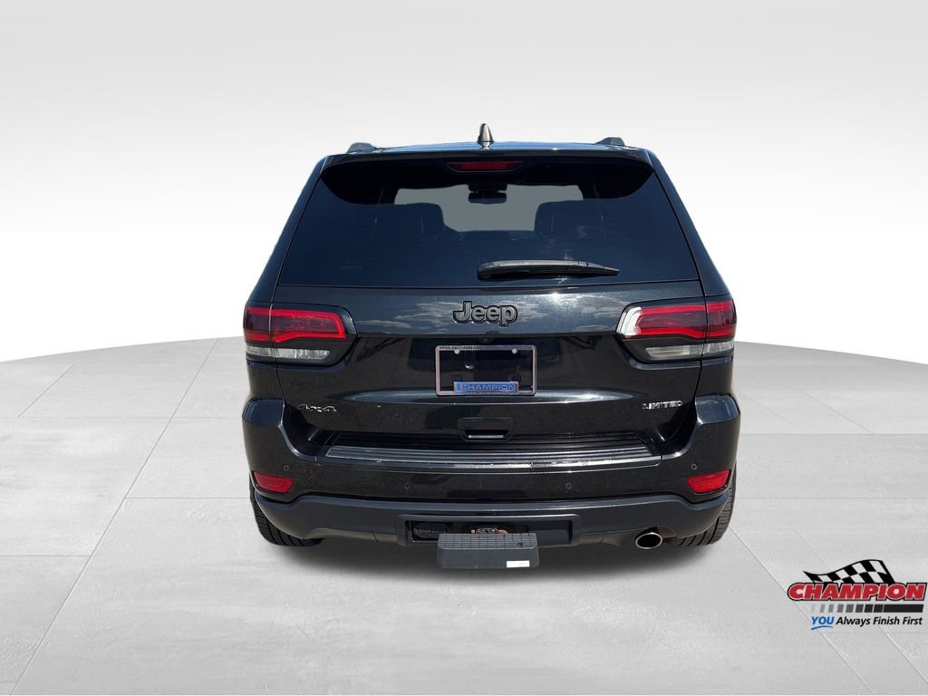 Used 2015 Black Jeep Limited image 11