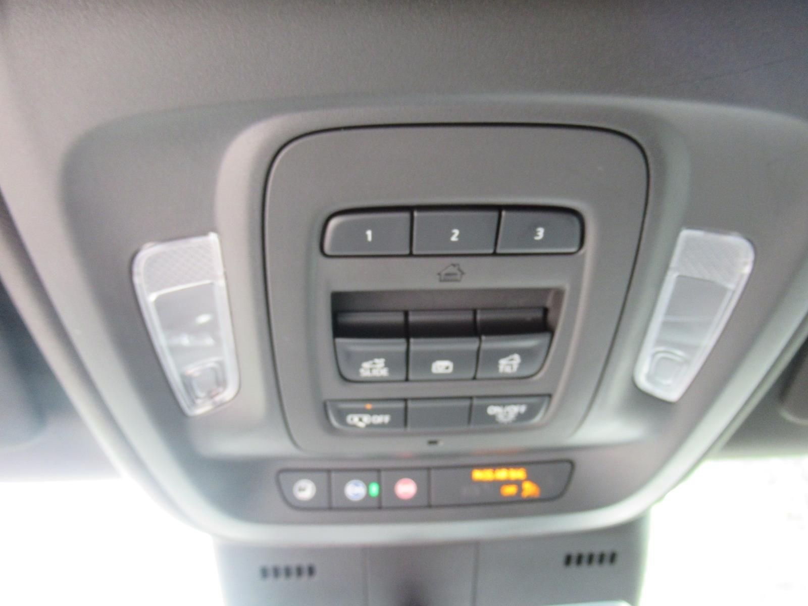 Used 2025 Black Cadillac Premium Luxury image 32