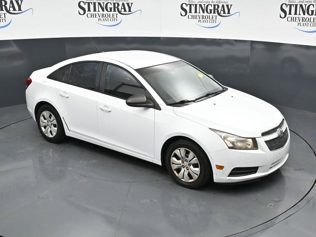Used 2014 SUMMIT WHITE Chevrolet LS image 18