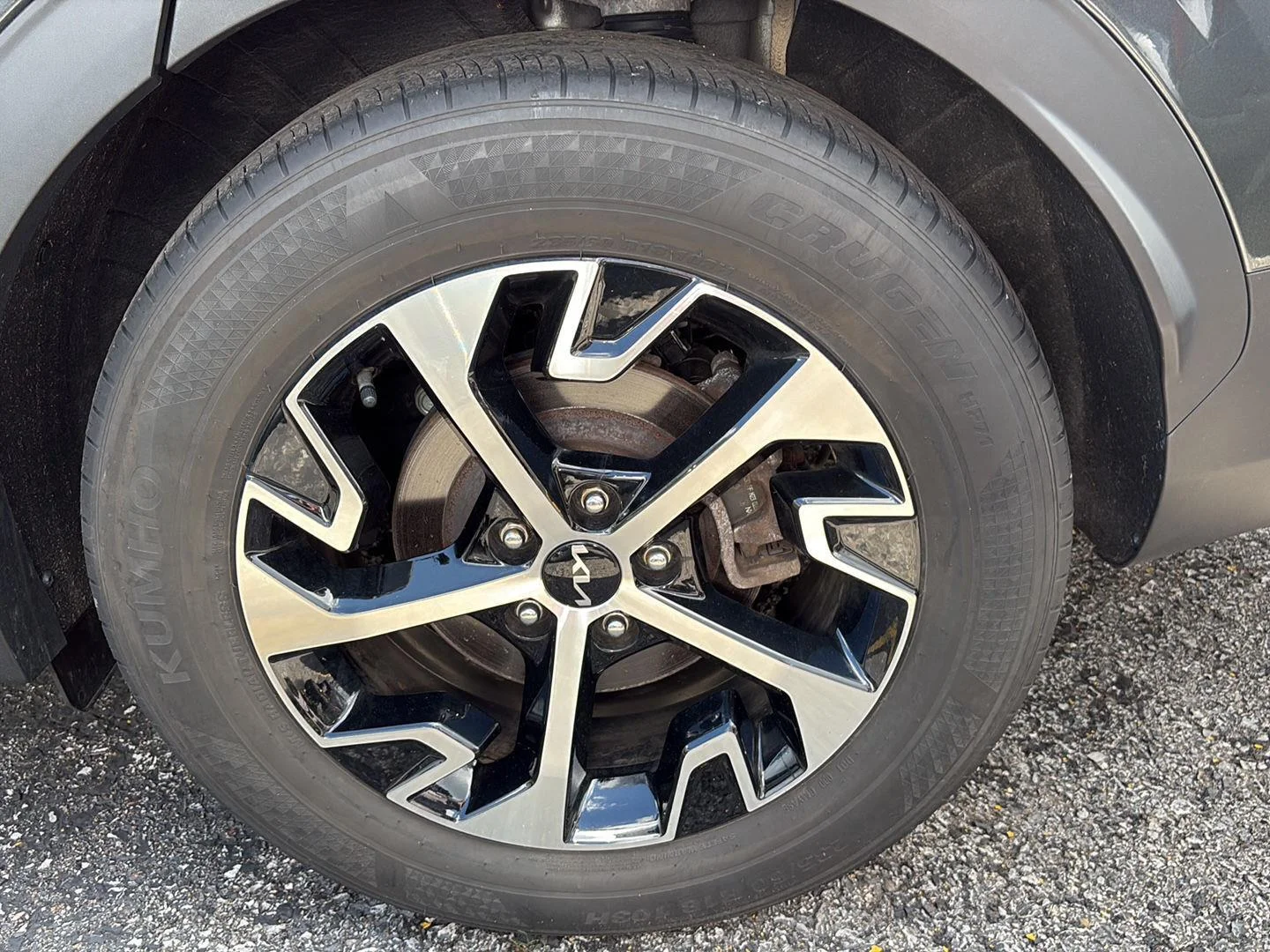 Used 2023 Gravity Gray Kia EX image 18