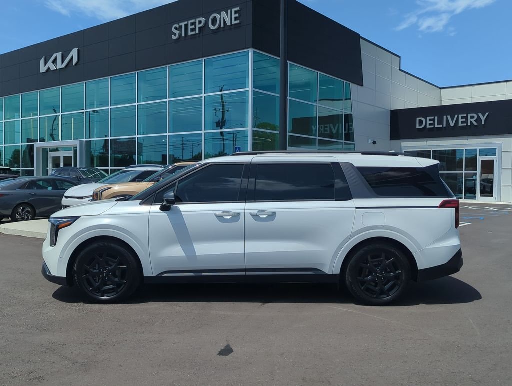Used 2025 White Kia SX Prestige image 4