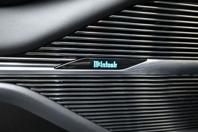 Used 2022 Black Jeep Series II image 16