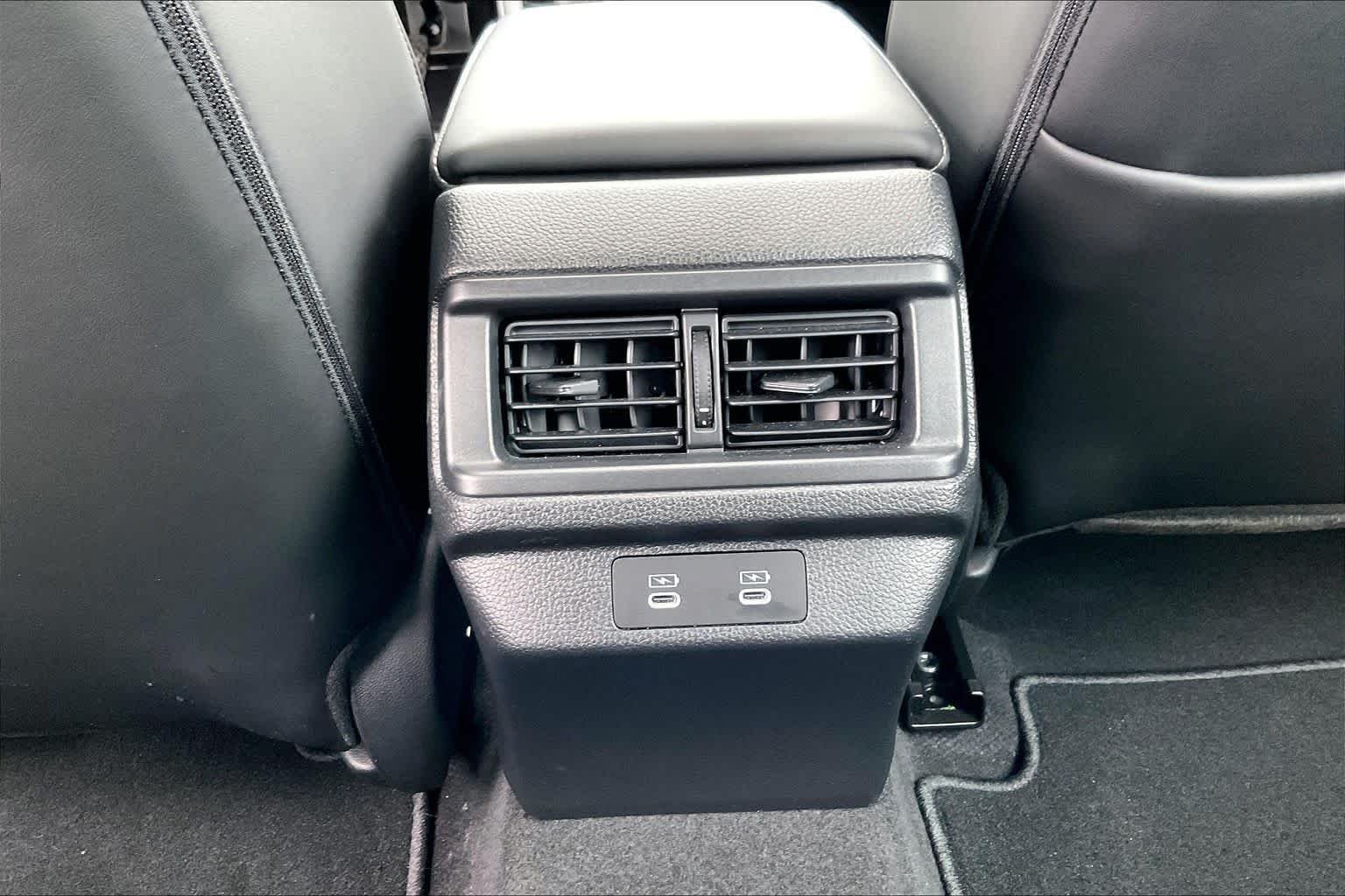 Used 2025 Solar Silver Metallic Honda Touring image 35