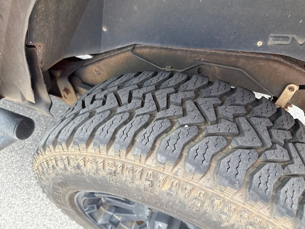 Used 2010 Gray Jeep Unlimited Sport image 12