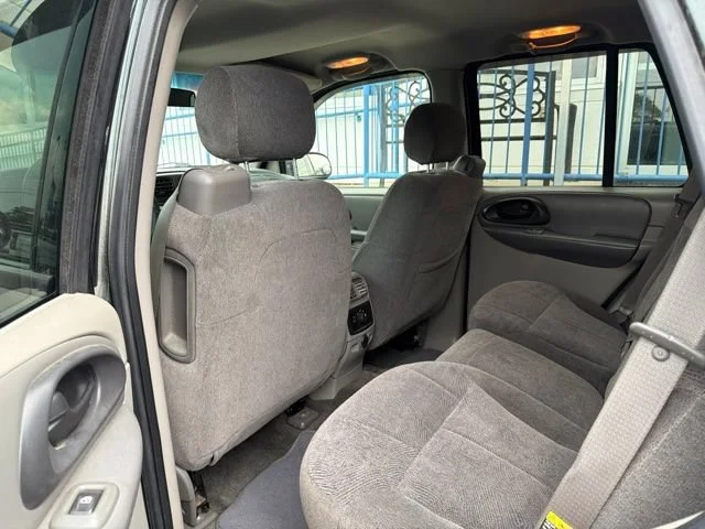 Used 2004 Dark Green Metallic Chevrolet LS image 4