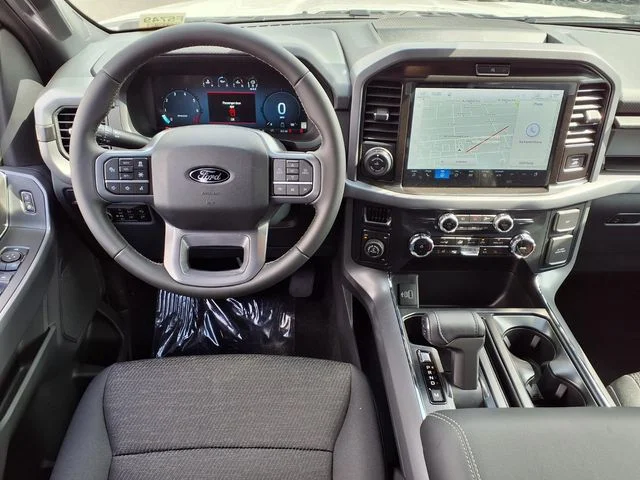 New 2026 Avalanche Ford XLT image 9