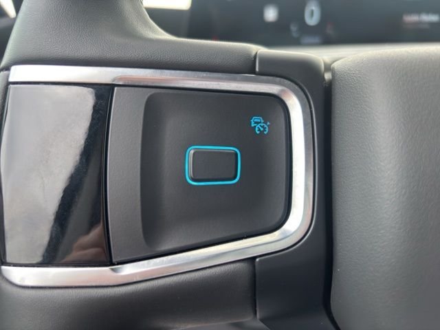 Used 2025 White Ford Active image 20