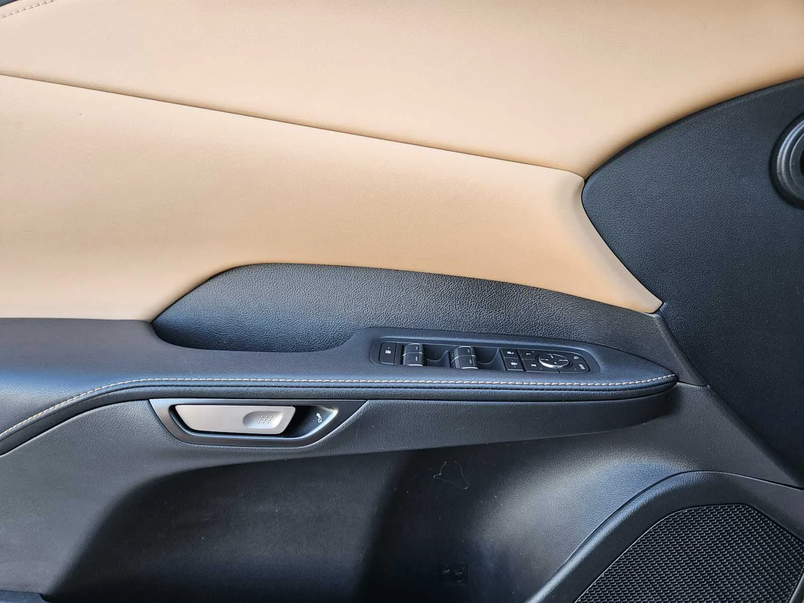 Certified Used 2024 COPPER CREST Lexus Premium Plus image 18