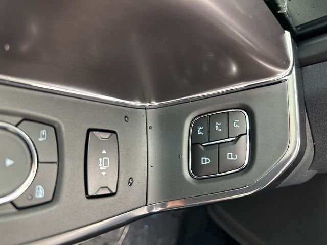 New 2026 Star White Metallic Tri-Coat Ford F-250® Platinum® image 20