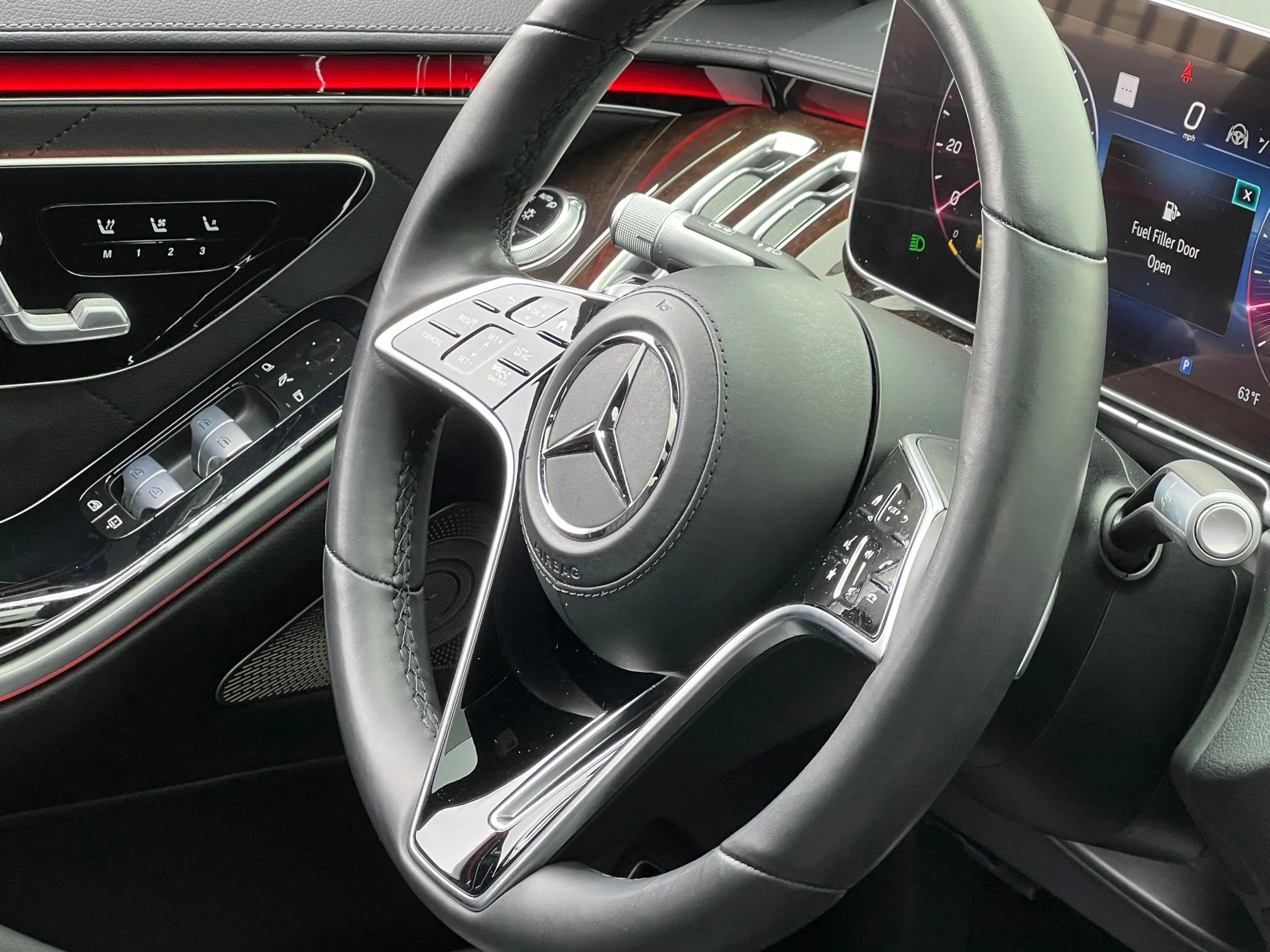 Used 2023 Silver Mercedes-Benz S 500 image 35