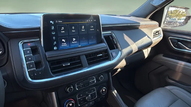 Used 2022 Beige Chevrolet Z71 image 24