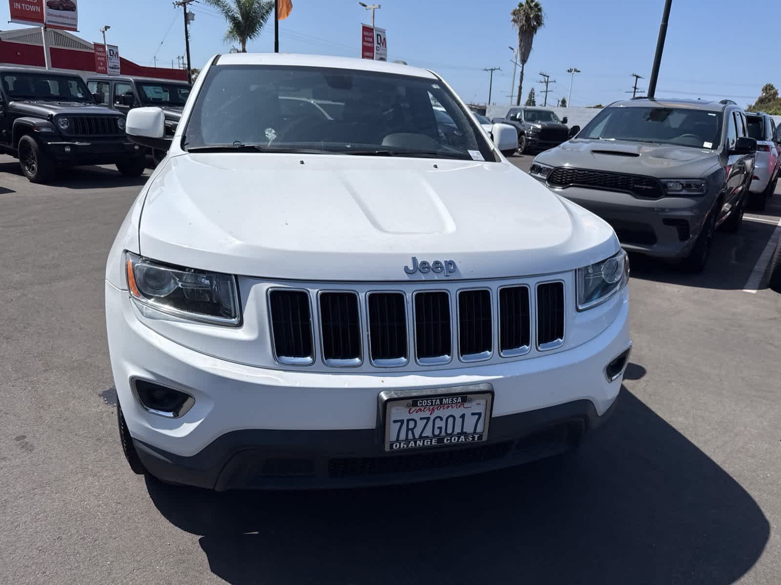 Used 2015 Bright White Clearcoat Jeep Laredo image 5