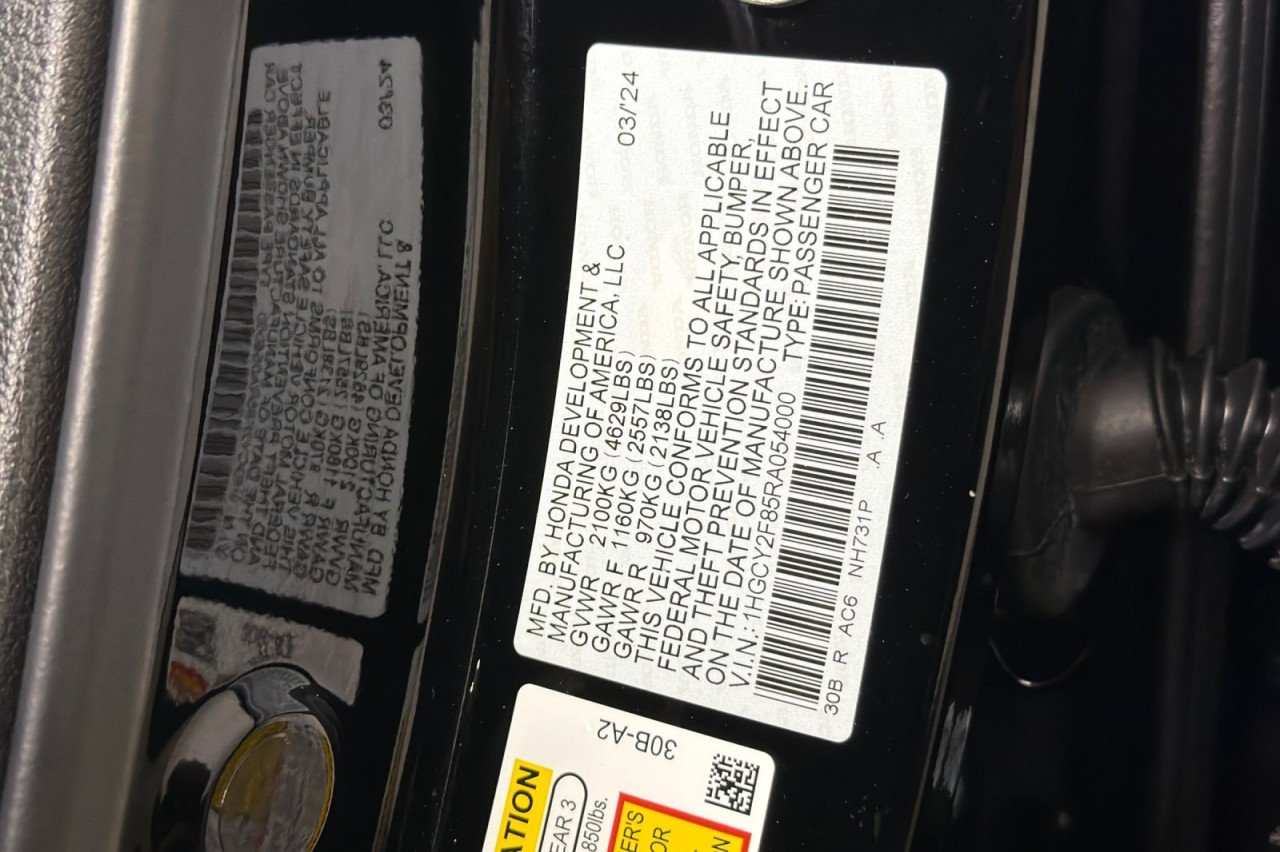 Used 2024 BLACK Honda Touring image 27