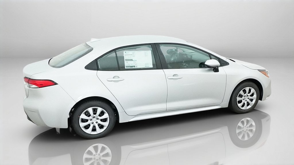 New 2027 Classic Silver Metallic Toyota LE image 8