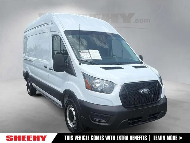 Used 2025 Oxford White Ford  image 1