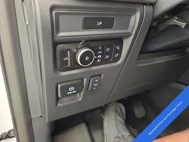 New 2026 Oxford White Ford Lariat® image 40