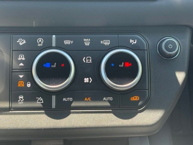 Certified Used 2025 Black Land Rover V8 image 28