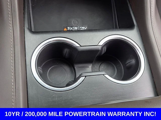 Used 2024 Summit White Chevrolet LT image 27